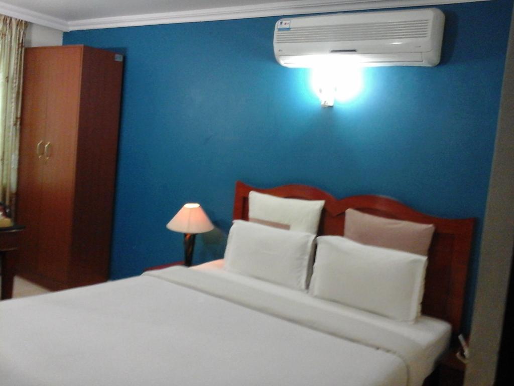Hotel Pigeon International Bangalore Cameră foto